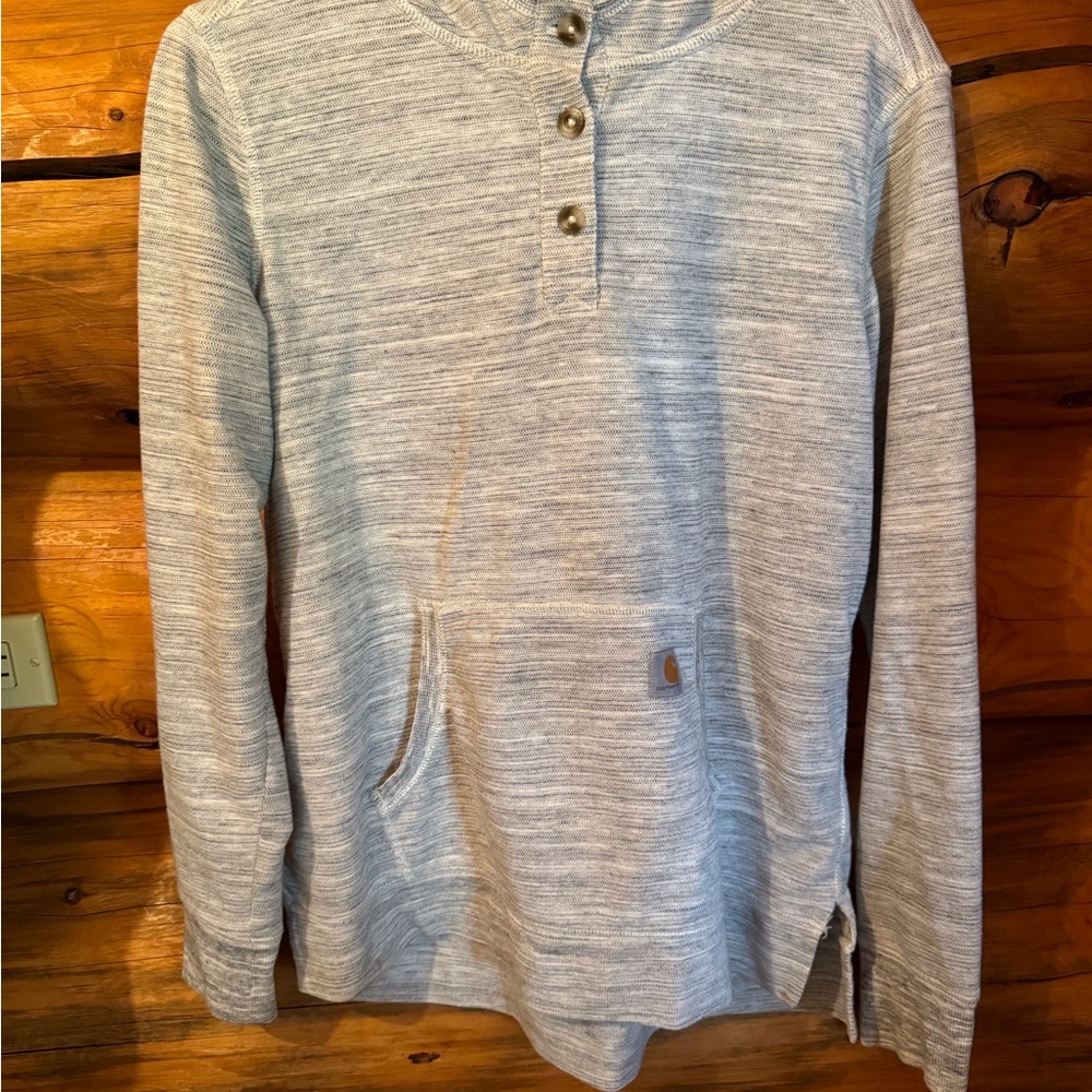 CARHART BRAND PULL OVER HOODED TOP WITH FRONT KANGAROO POCKETS. EUC LIKE NEW.